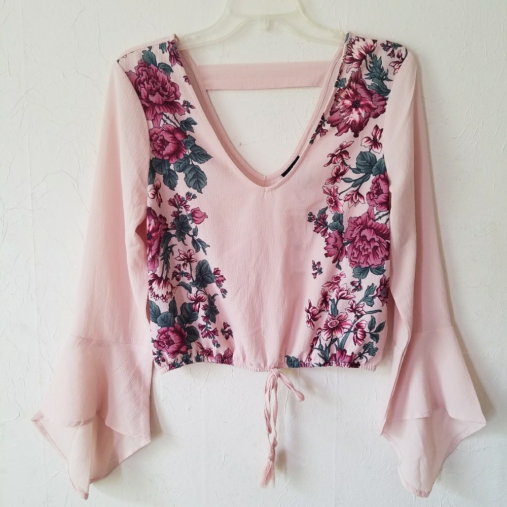 Rue21 Pink Floral Flare Sleeves Crop Top